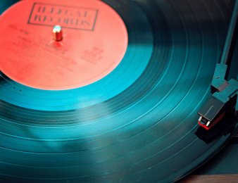 Powracająca moda na płyty winylowe