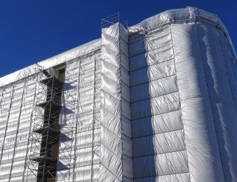 Zabezpieczenia budowlane. Systemy osłonowe i zadaszenia