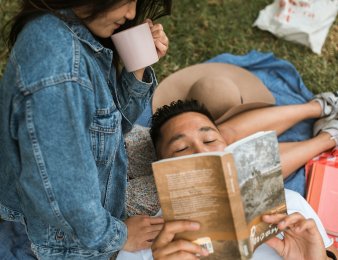 Kto czyta książki obcojęzyczne uczy się nowego języka szybciej